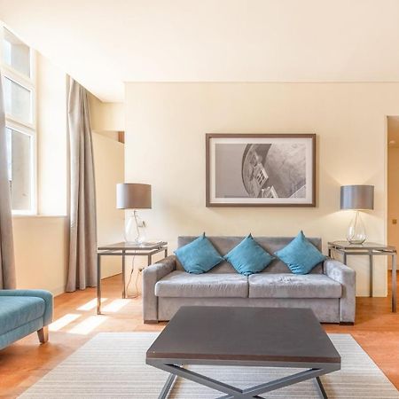 Appartamento Guestready - Time Out 105 Lisbona Esterno foto